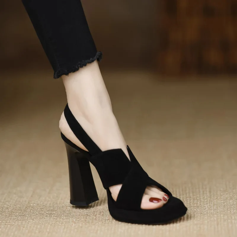 Women's Modern Style Heeled Sandal with Buckle