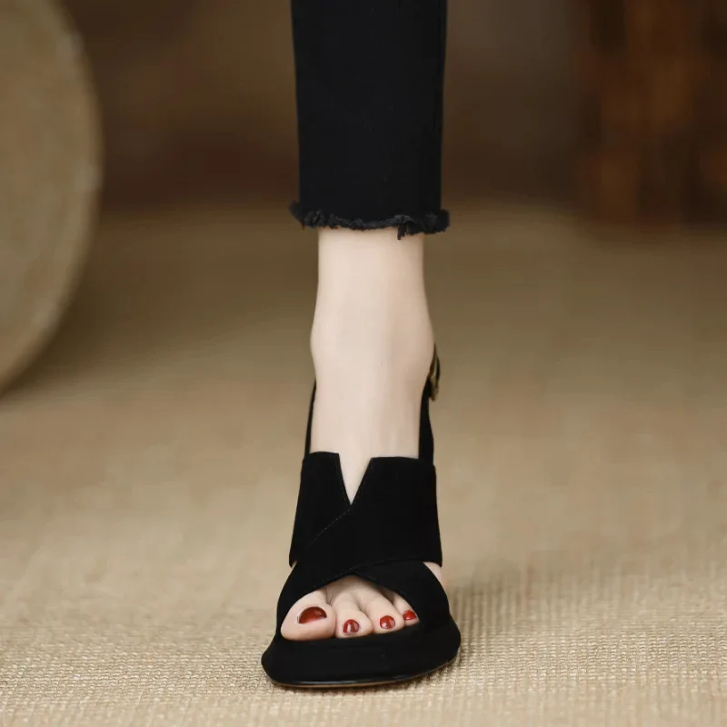 Women's Modern Style Heeled Sandal with Buckle