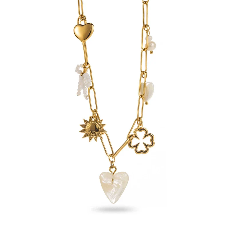 Collier doré en acier inoxydable avec breloques cœur nacre, trèfle et soleil