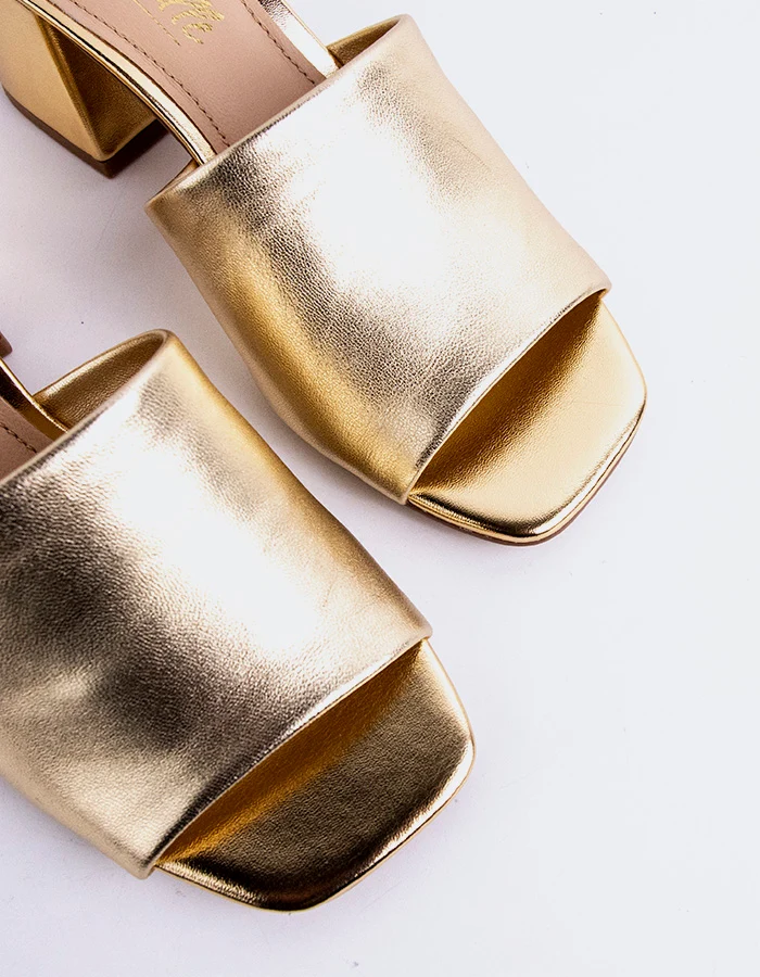 Clarabelle Gold Metal