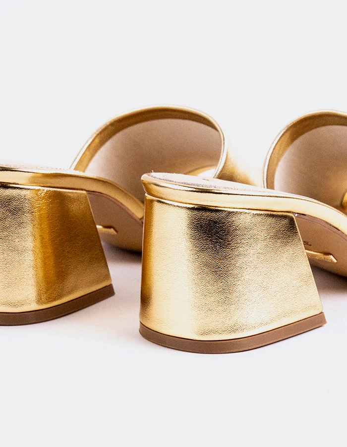 Clarabelle Gold Metal
