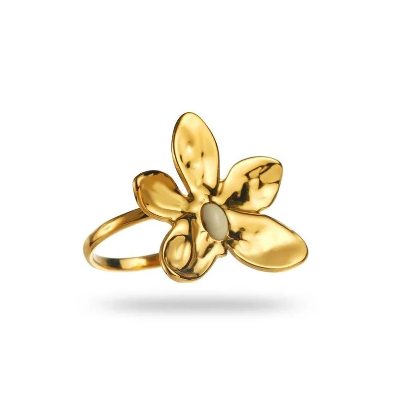 Bague fleur dorée à 5 pétales avec perle blanche – acier inoxydable réglable