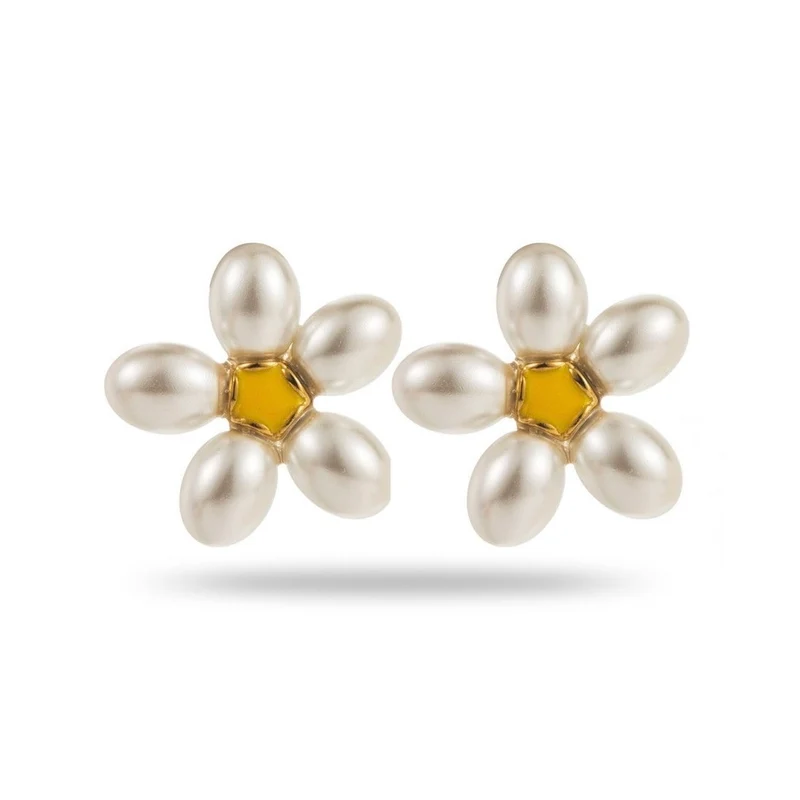 Boucles d’oreilles puces petite marguerite blanche – 2 cm
