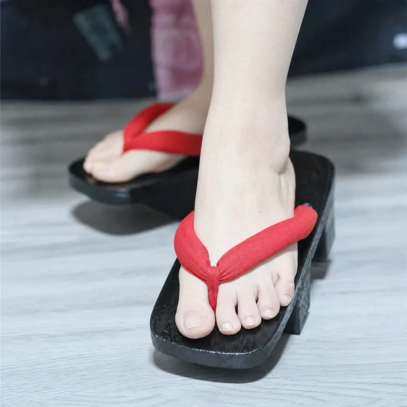 Traditional Japanese Wooden Sandal