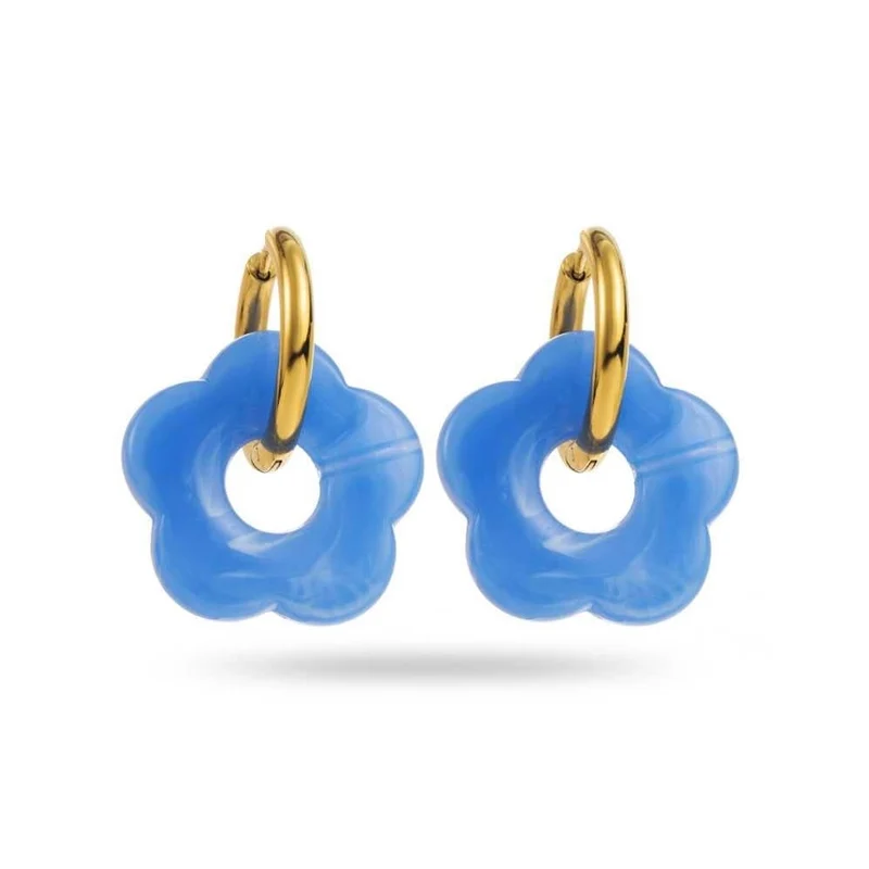 Boucles d’oreilles créoles dorées avec pendentif fleur bleue