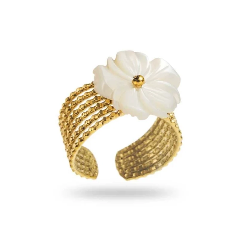 Bague Dorée Fleur en Nacre – Acier inoxydable réglable