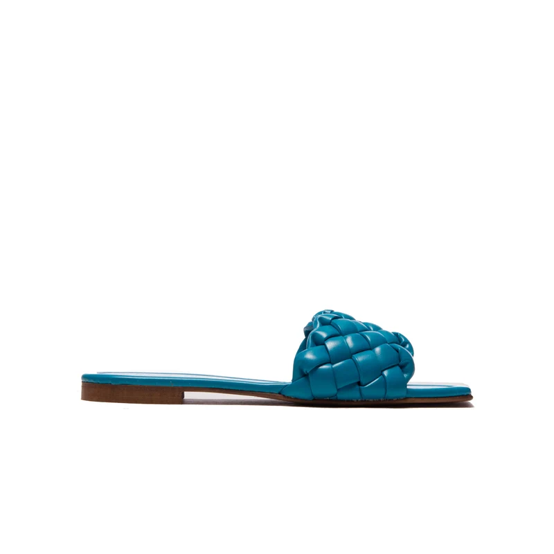 Iola Blue