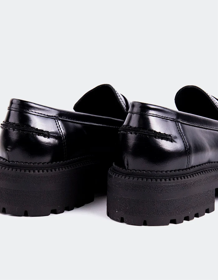 Zhary Black Box Leather