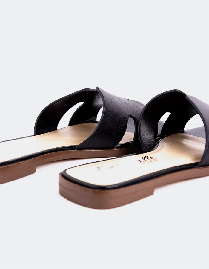 Ranna Black Leather