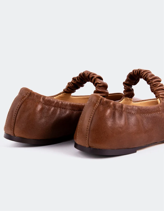 Miah Tan Leather