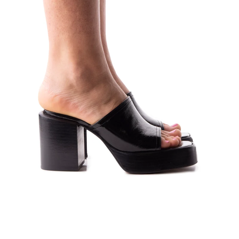 Pachuca Black Shiny Leather