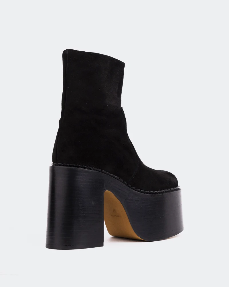 Gunner Black Suede