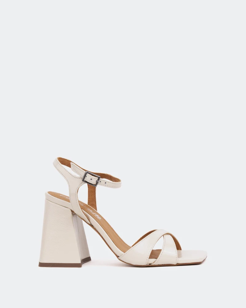 Giligan Off White Naplack
