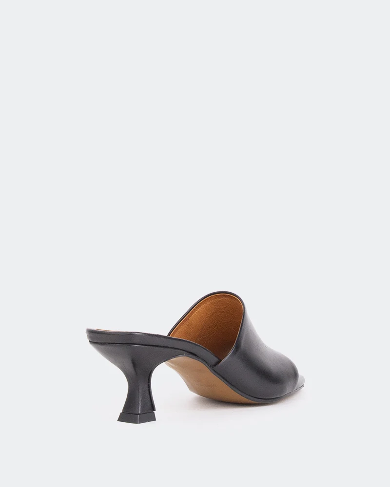 Neptune Black Leather/Cuir Noir
