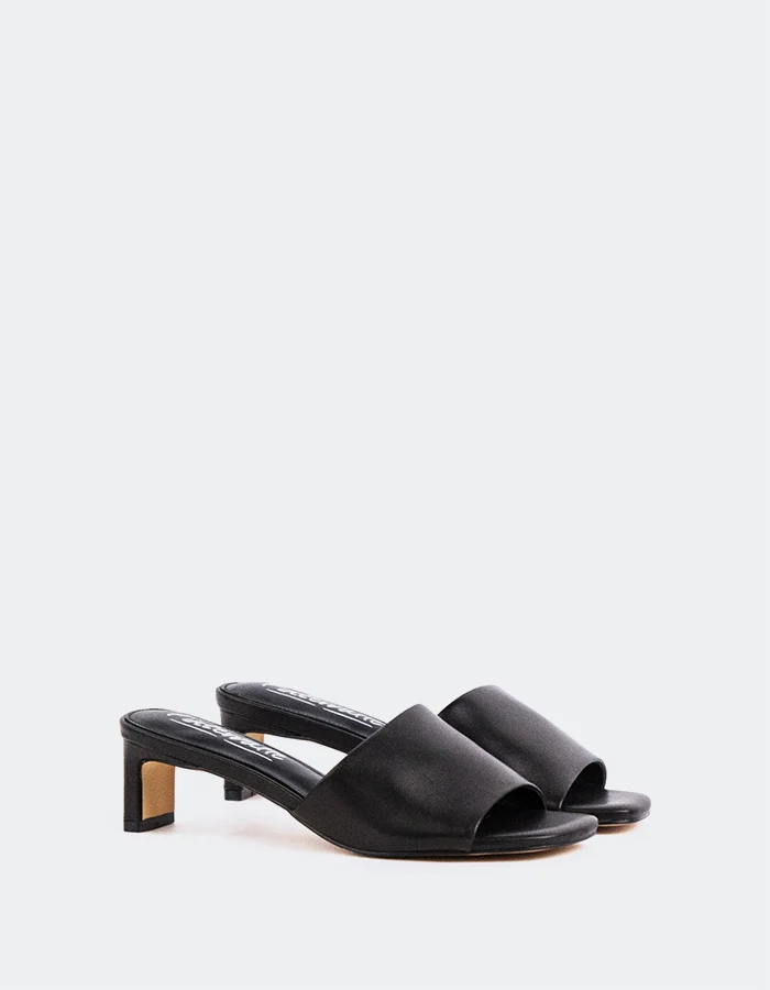 Kyanna Black Leather