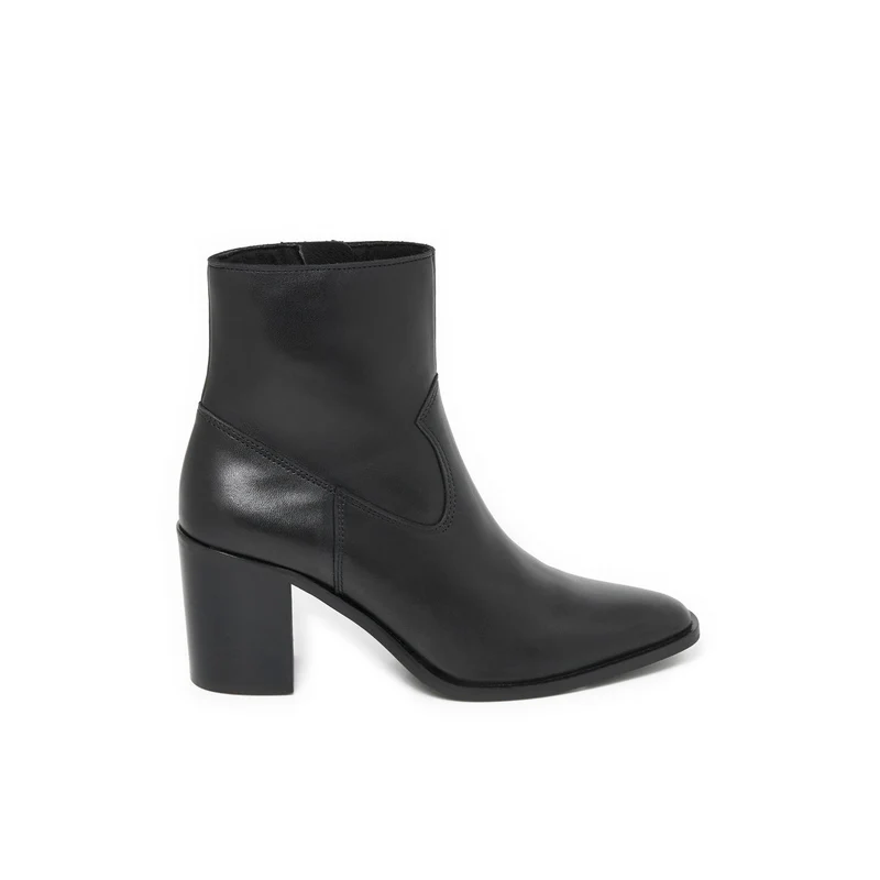 AELLE NOIR