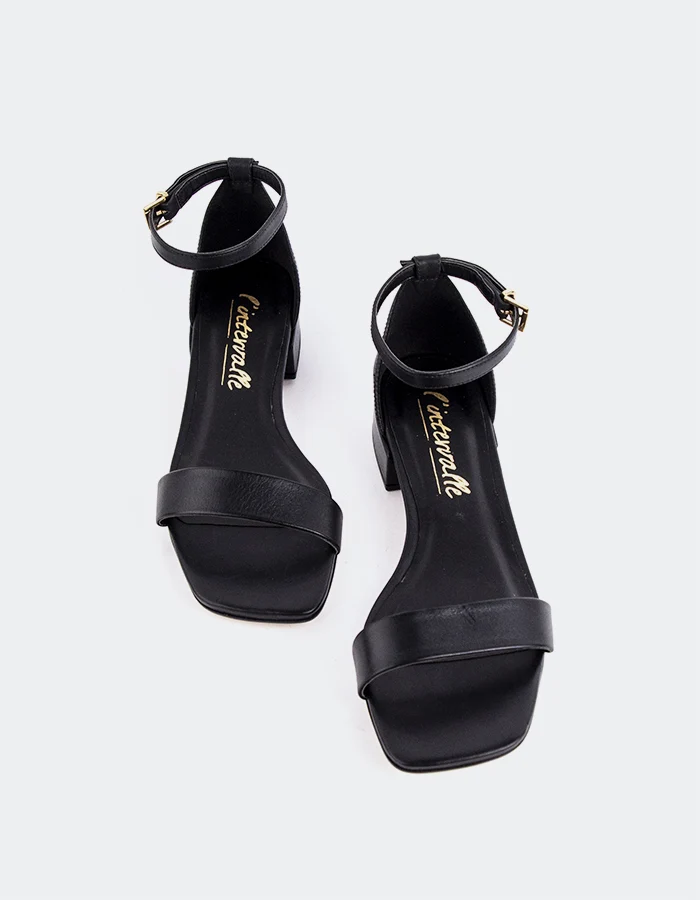 Yanna Black Leather