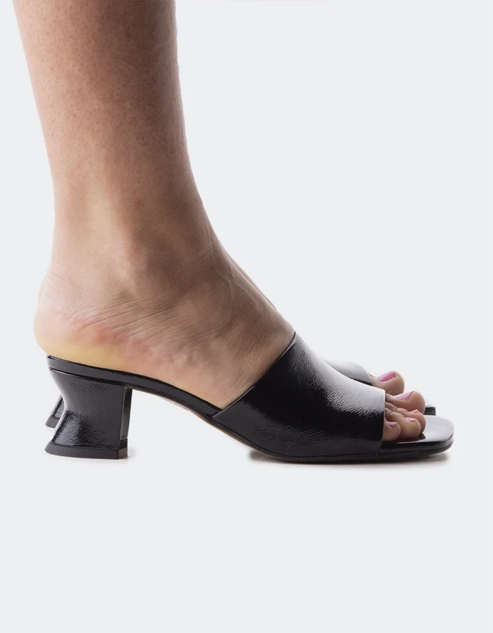 Pico Black Naplack