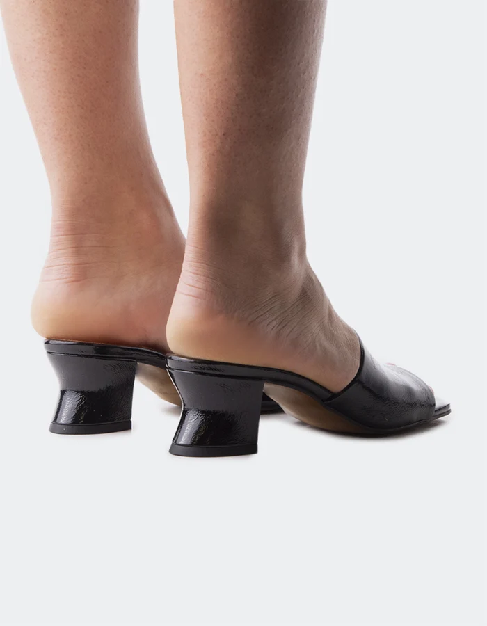 Pico Black Naplack