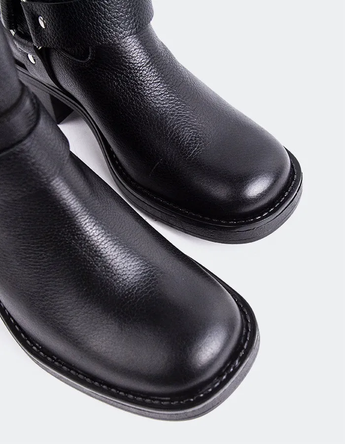 Biamary Black Leather