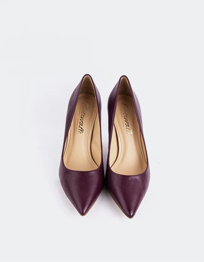 Zinnia Burgundy Leather