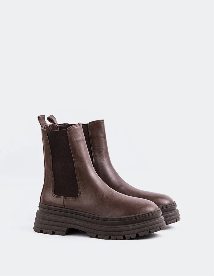 Lysandre Brown Leather