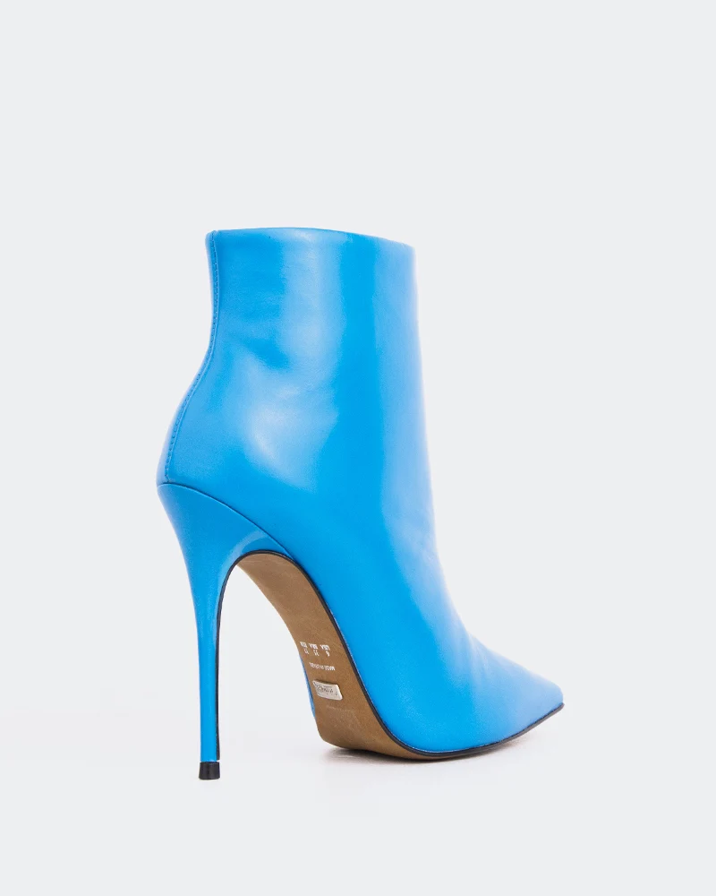 Beauty Blue Leather
