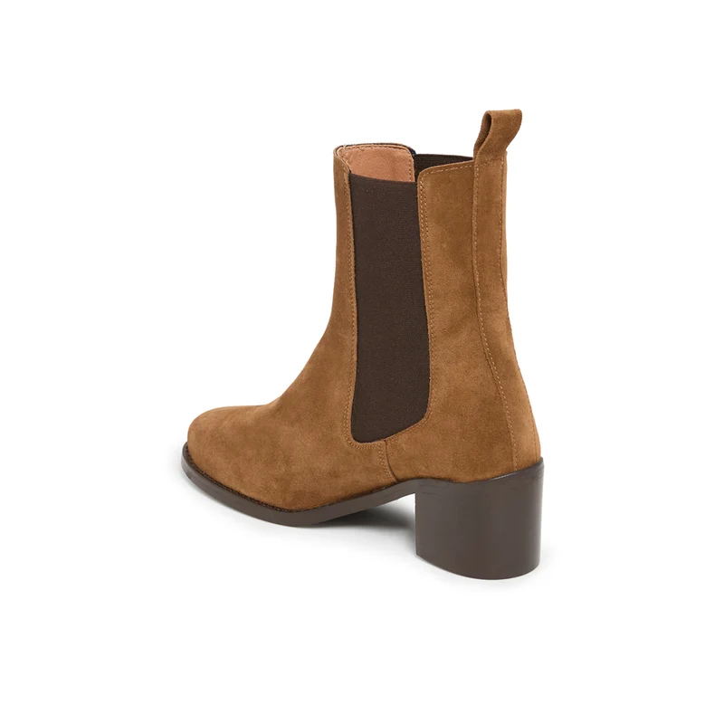 TERESIA CAMEL
