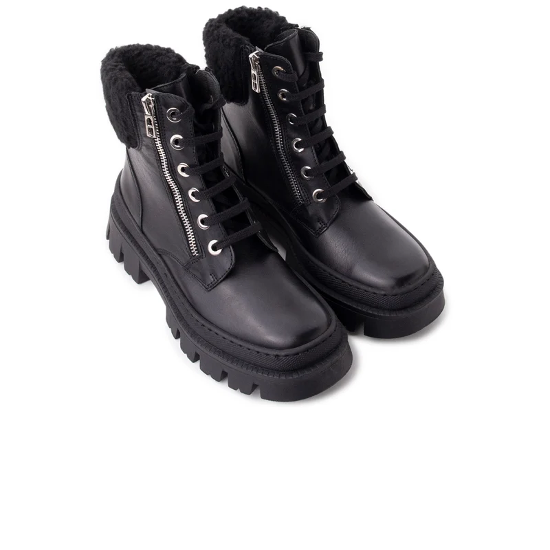 Trieste Black Leather