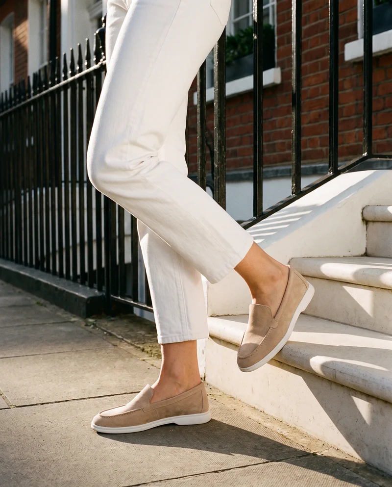 CORA BEIGE