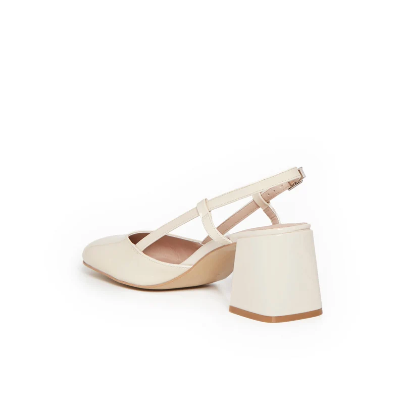 DONNA BEIGE