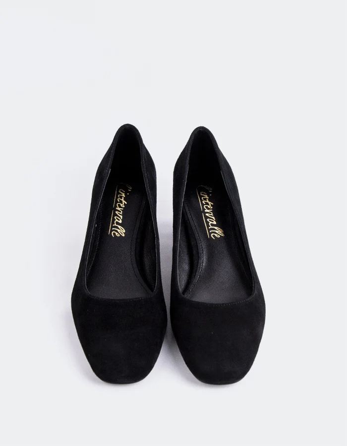 Raynan Black Suede