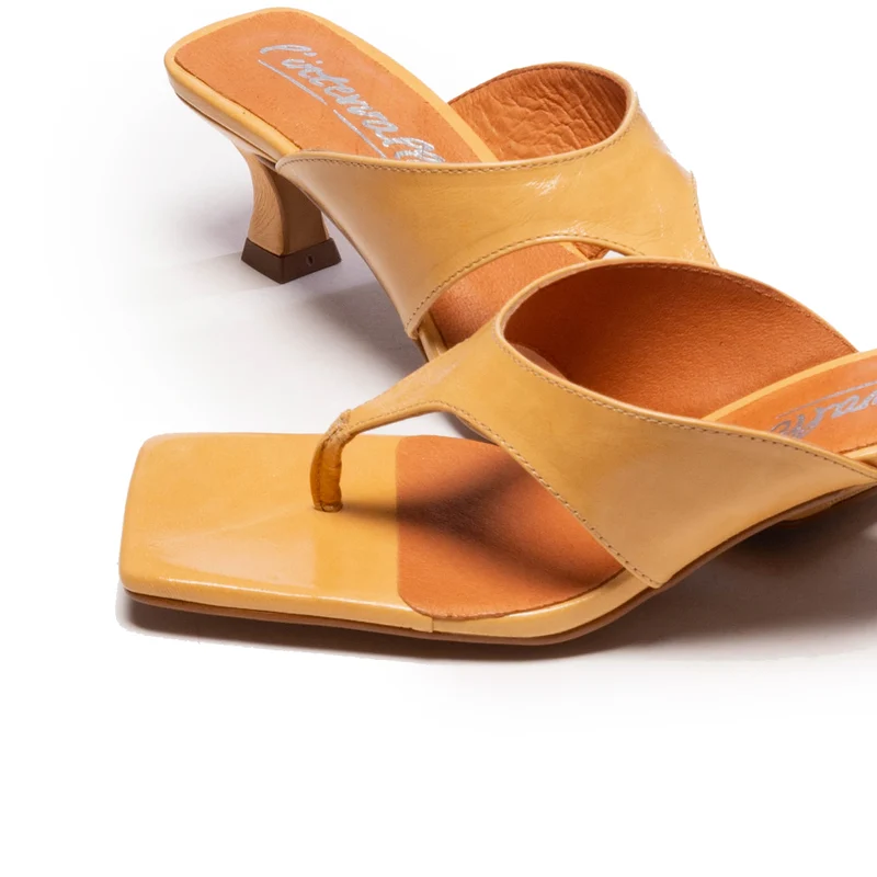 Khalo Nude Leather