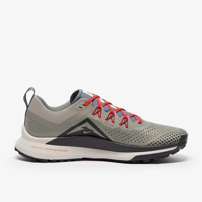 Nike React Pegasus Trail 4
