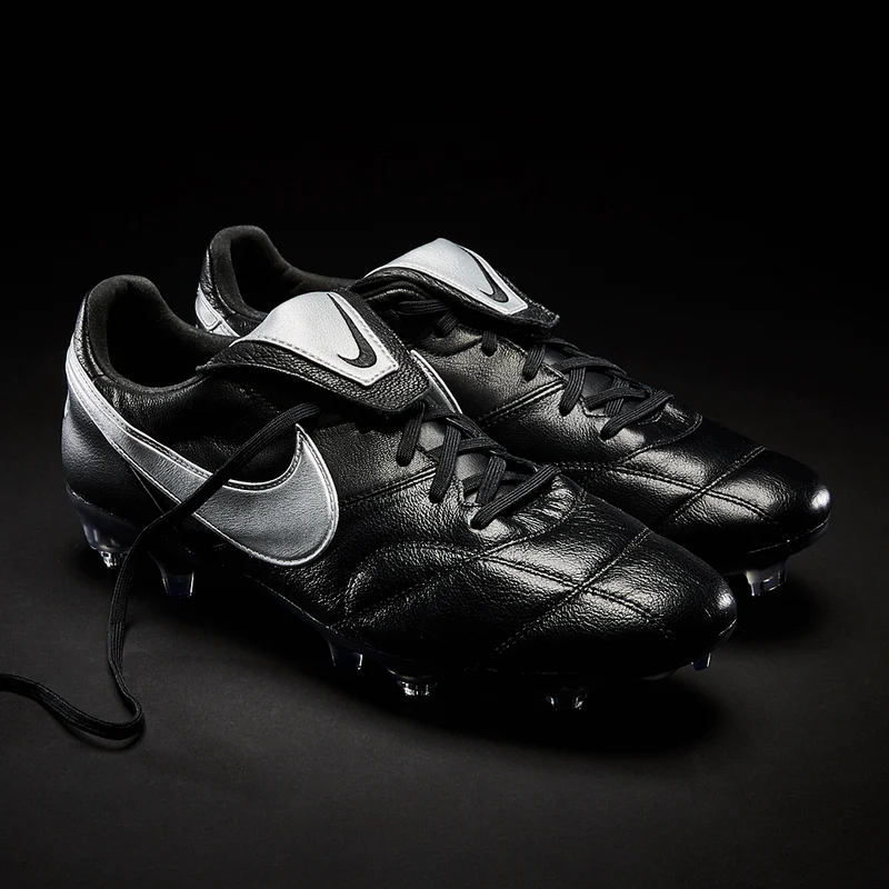 Chaussure de football à crampons pour terrain sec Nike Premi