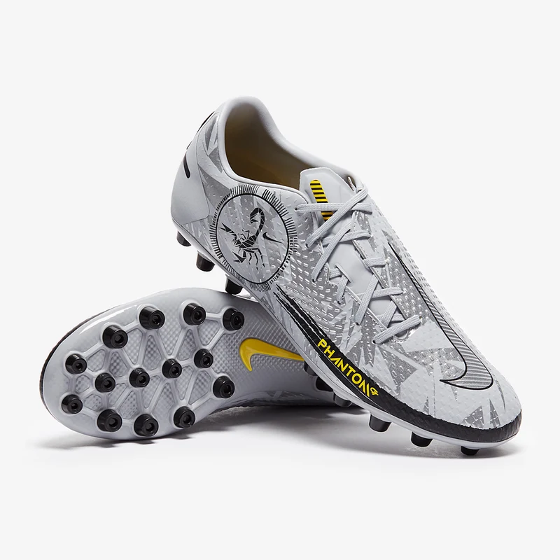 Chaussure de football à crampons pour terrain synthétique Ni