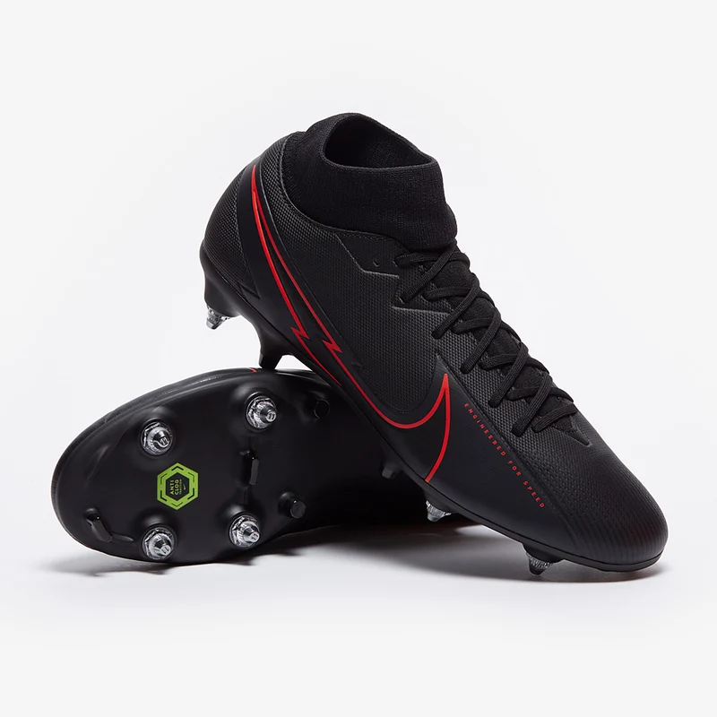 Chaussure de football à crampons pour terrain gras Nike Merc
