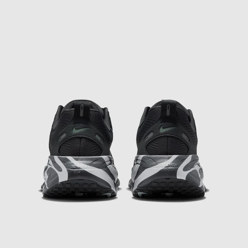 Nike Vomero 18