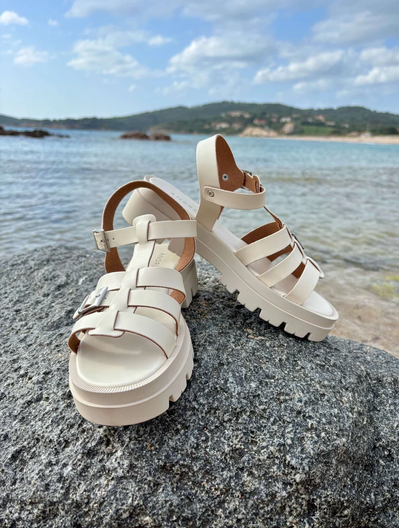 TAHIRA BEIGE