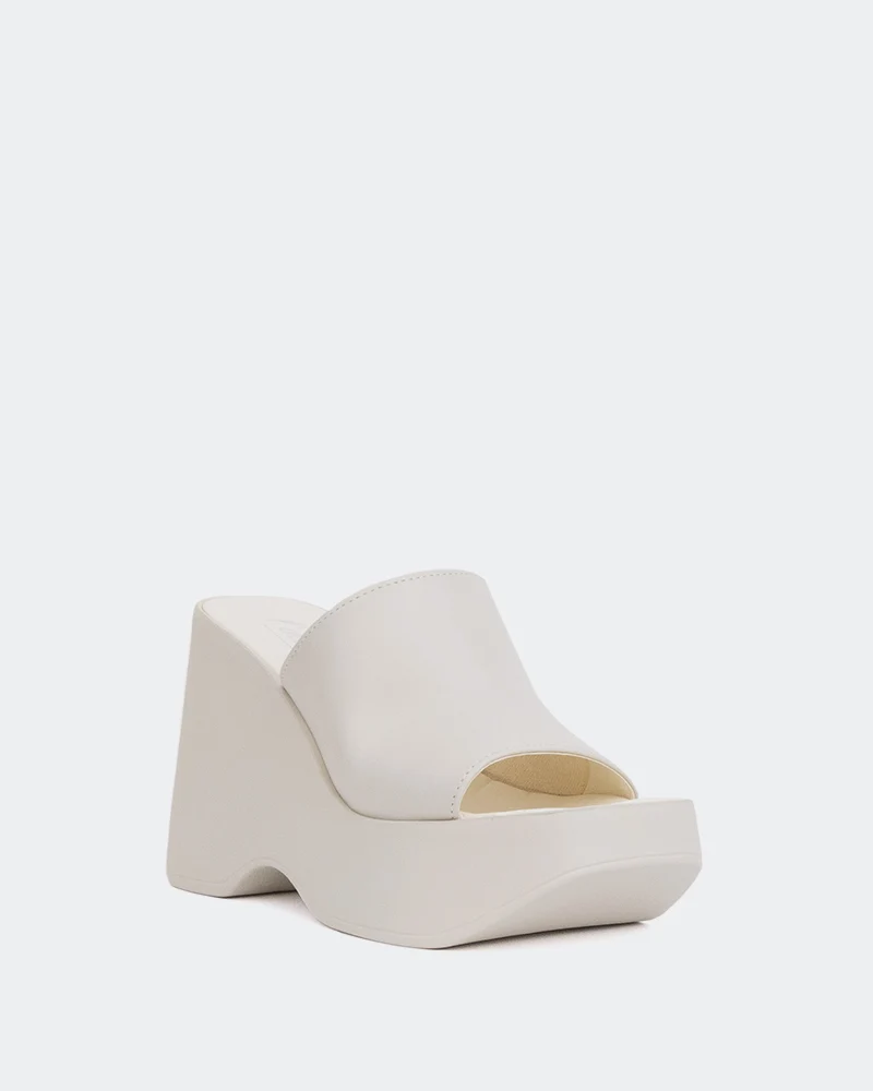 Moss Off White Leather