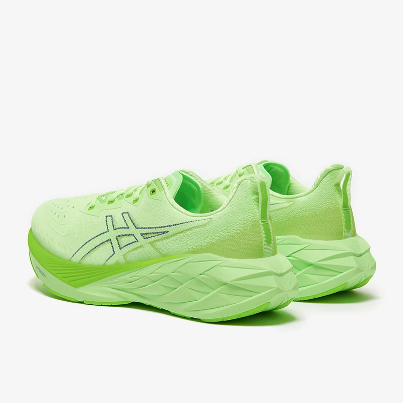 Asics Novablast 4