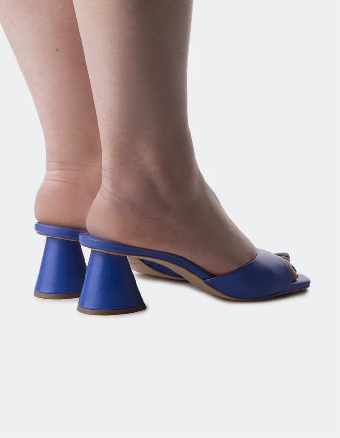 Holguin Blue Leather