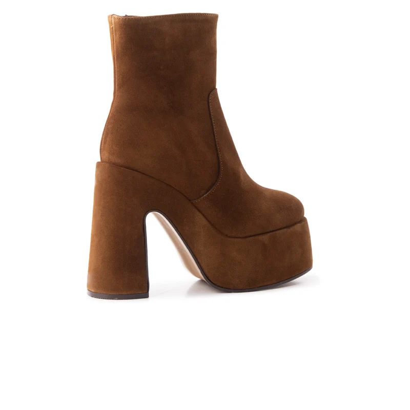Daze Brown Suede