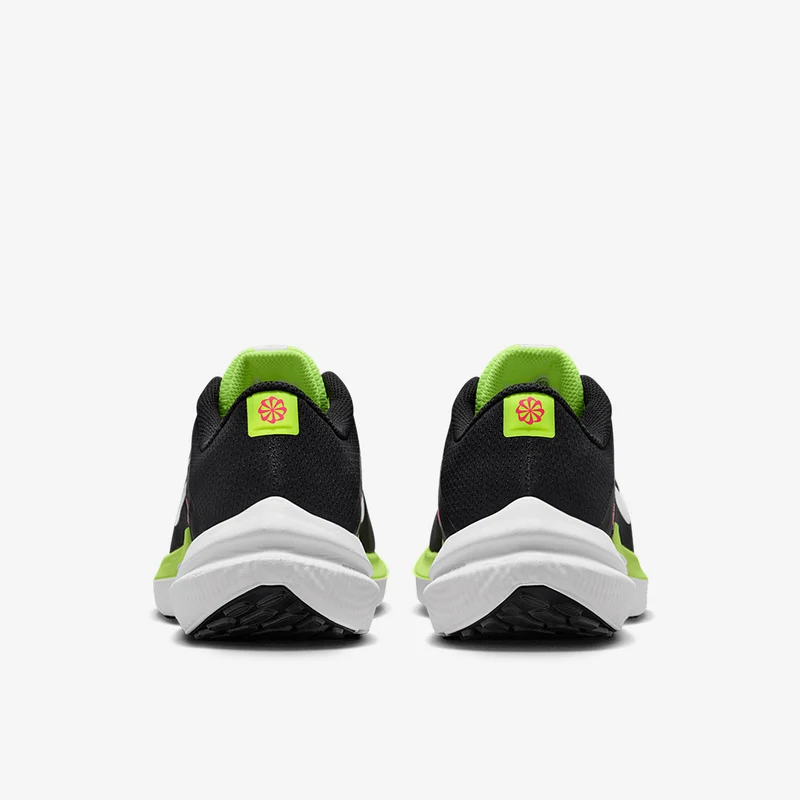 Nike Winflo 10 - Black/White-Volt