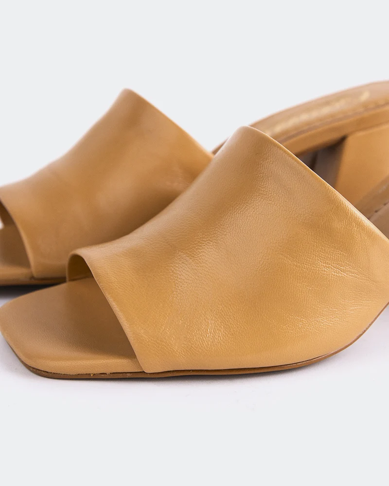 Clarabelle Camel Leather