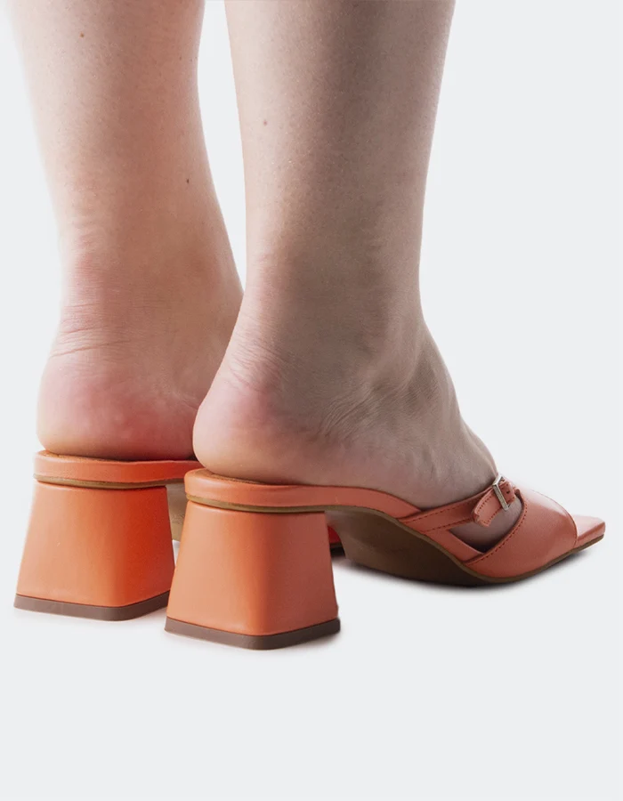 Carrera Coral Leather