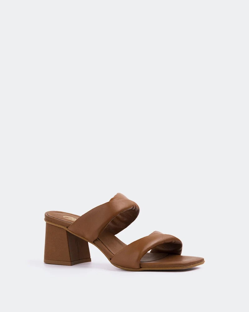 Busto Tan Leather