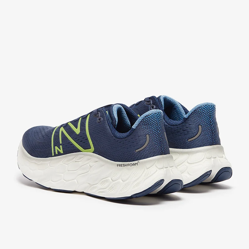 New Balance Fresh Foam More V4