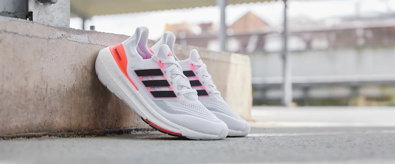 adidas Femme Ultraboost Clair