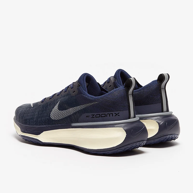 Nike Invincible Run Flyknit 3